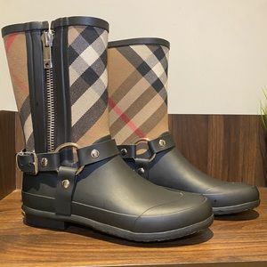 Burberry buckle and strap rain boots